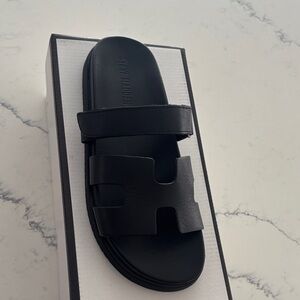 Stylish Black Sandals for Women